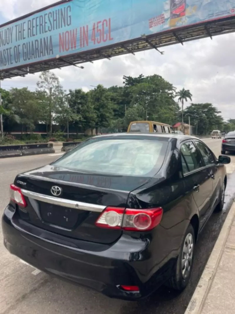 Toyota Corolla   - 2013