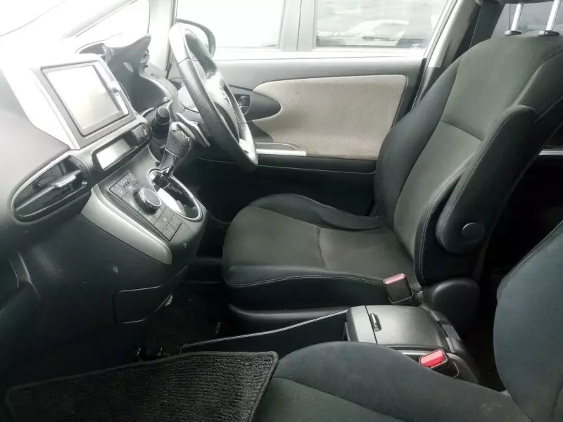 Toyota Wish   - 2012
