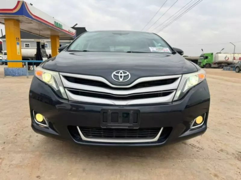 Toyota Venza   - 2013