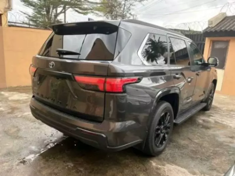 Toyota Sequoia   - 2024