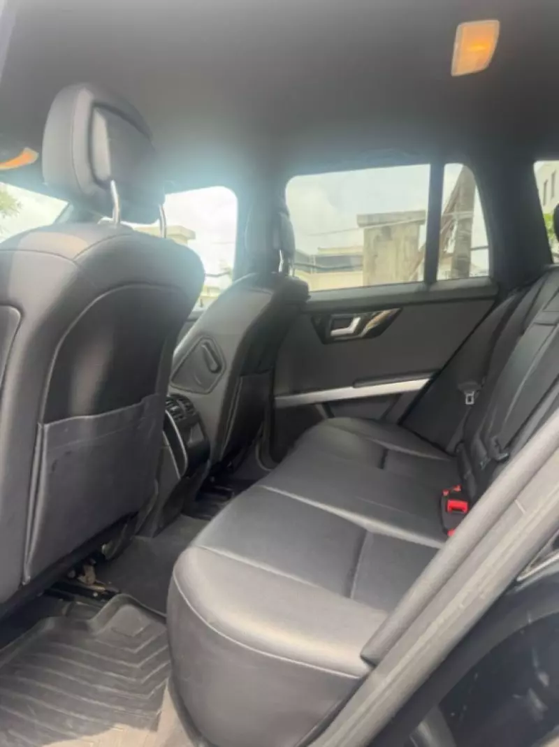 Mercedes-Benz GLK 350   - 2012