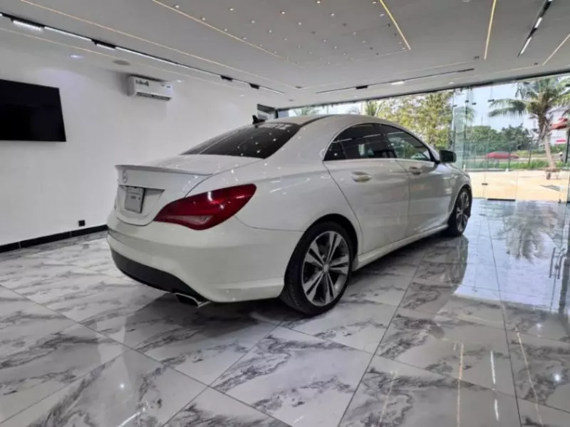 Mercedes-Benz CLA 250   - 2015