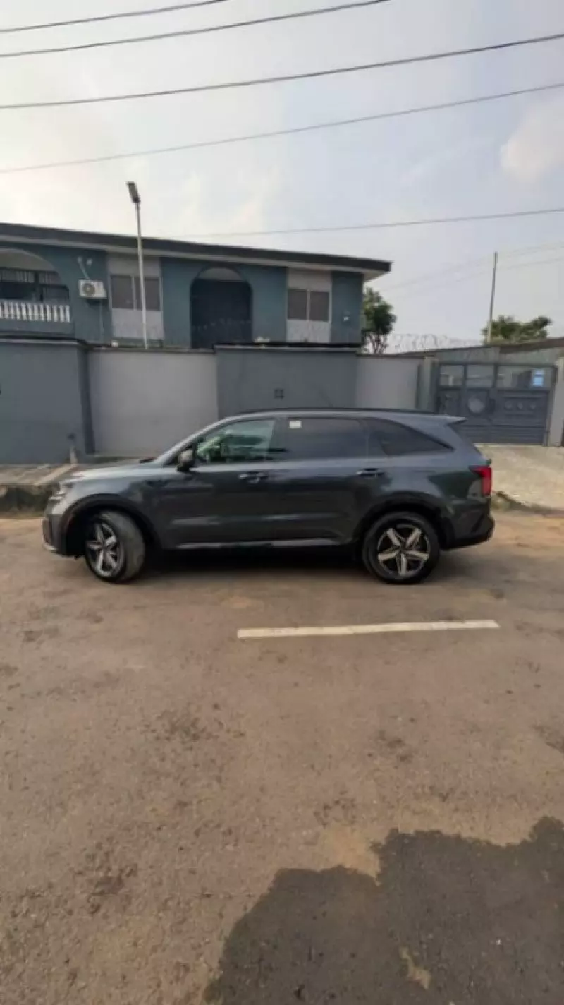 KIA Sorento   - 2022