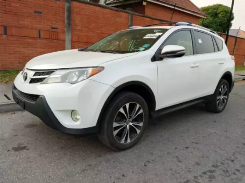 Toyota RAV 4   - 2015