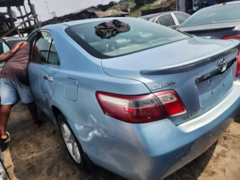 Toyota Camry   - 2007