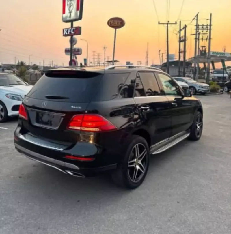 Mercedes-Benz GLE 350   - 2017