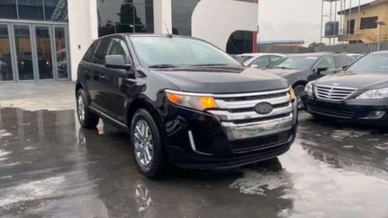 Ford Edge   - 2011
