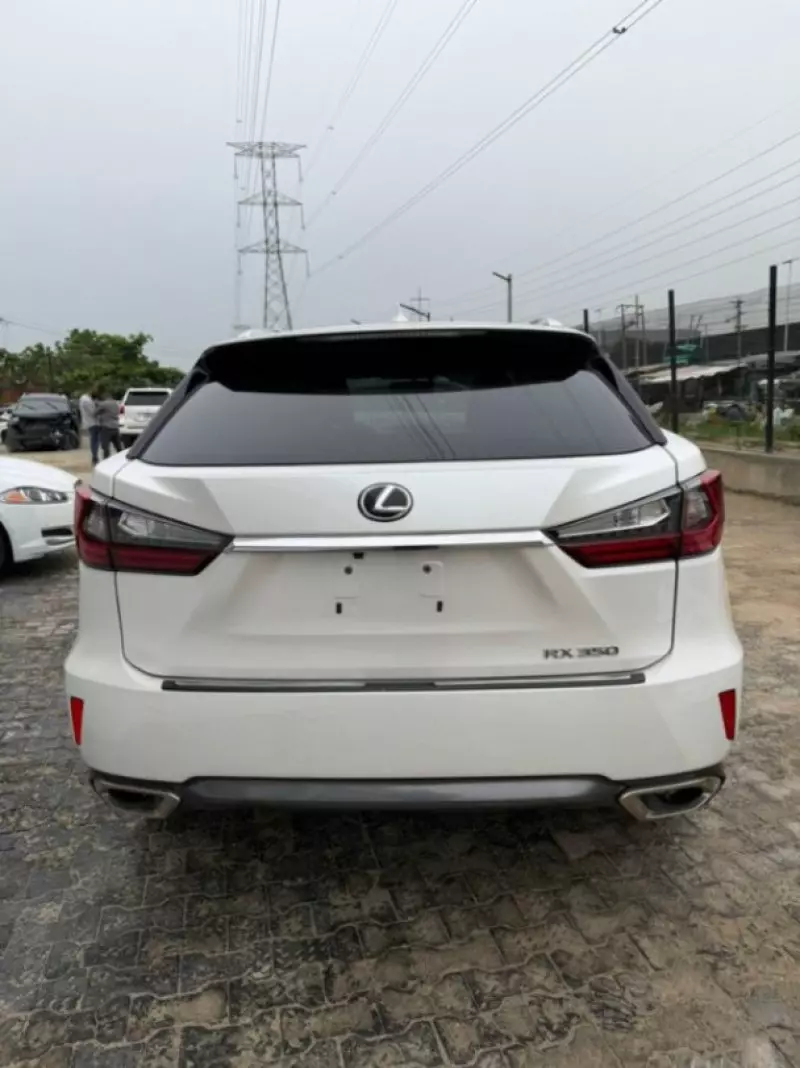 Lexus RX   - 2016