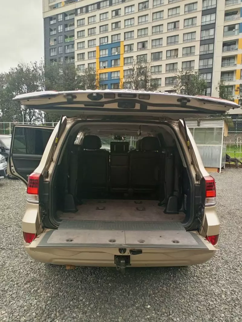 TOYOTA Landcruiser Vx V8    - 2014
