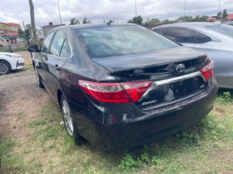 Toyota Camry   - 2015