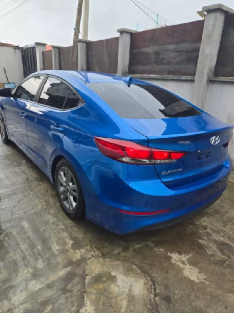 Hyundai Elantra   - 2016