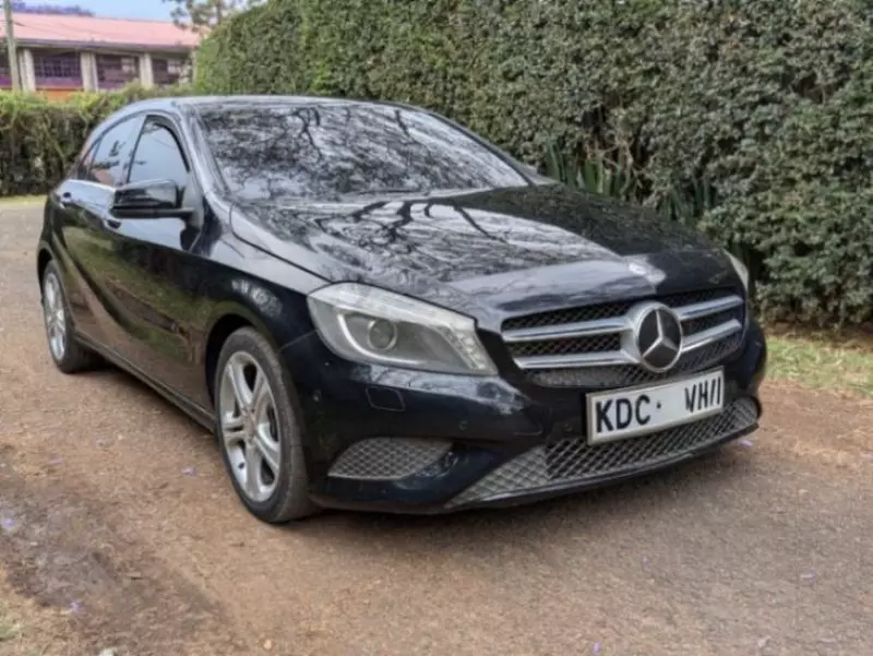 Mercedes-Benz A180   - 2014