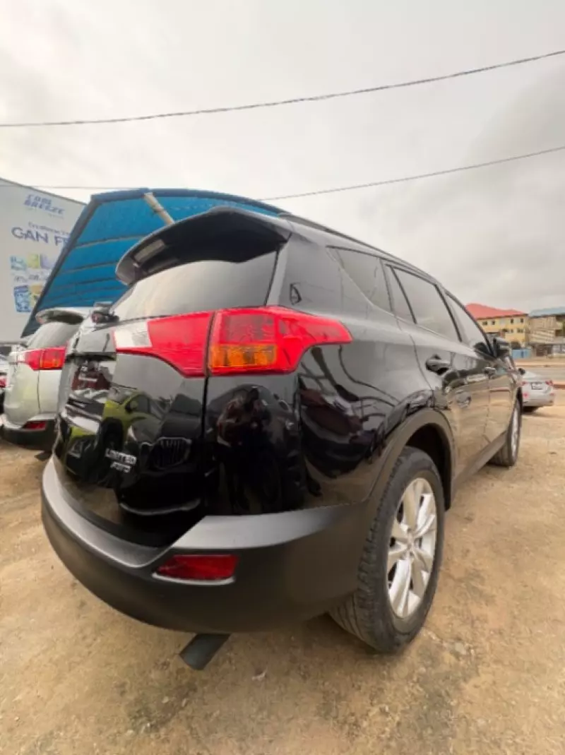TOYOTA RAV 4   - 2015