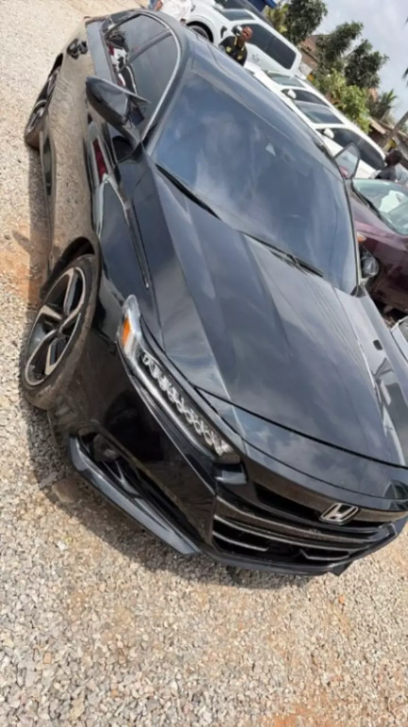 Honda Accord   - 2020