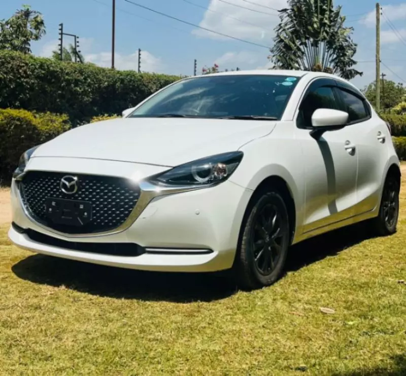 Mazda 2   - 2020
