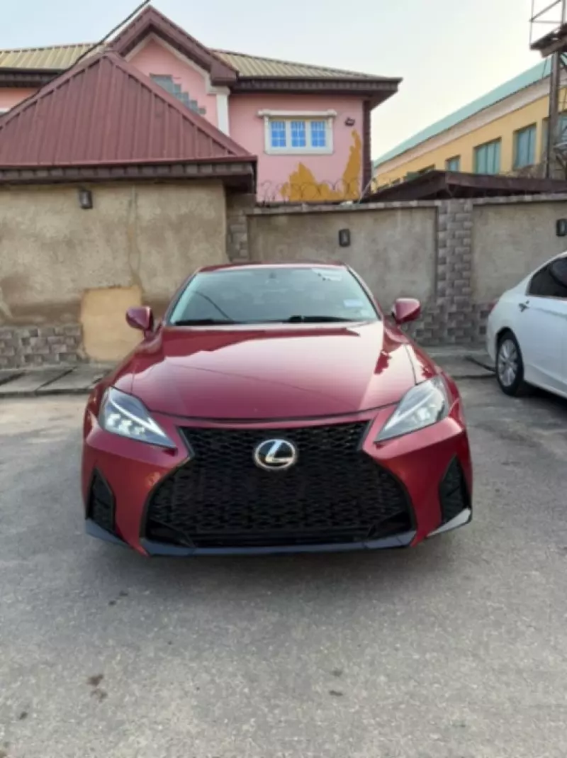 Lexus IS   - 2008