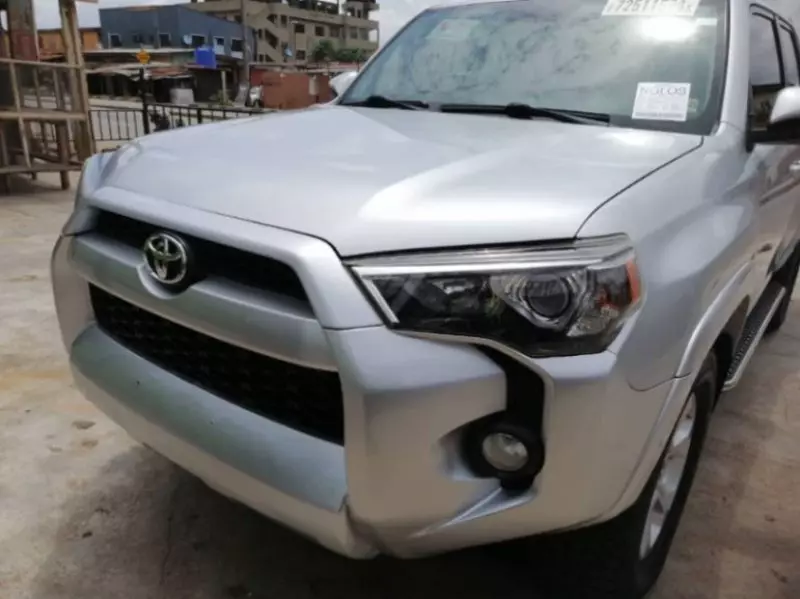 Toyota 4-Runner   - 2014