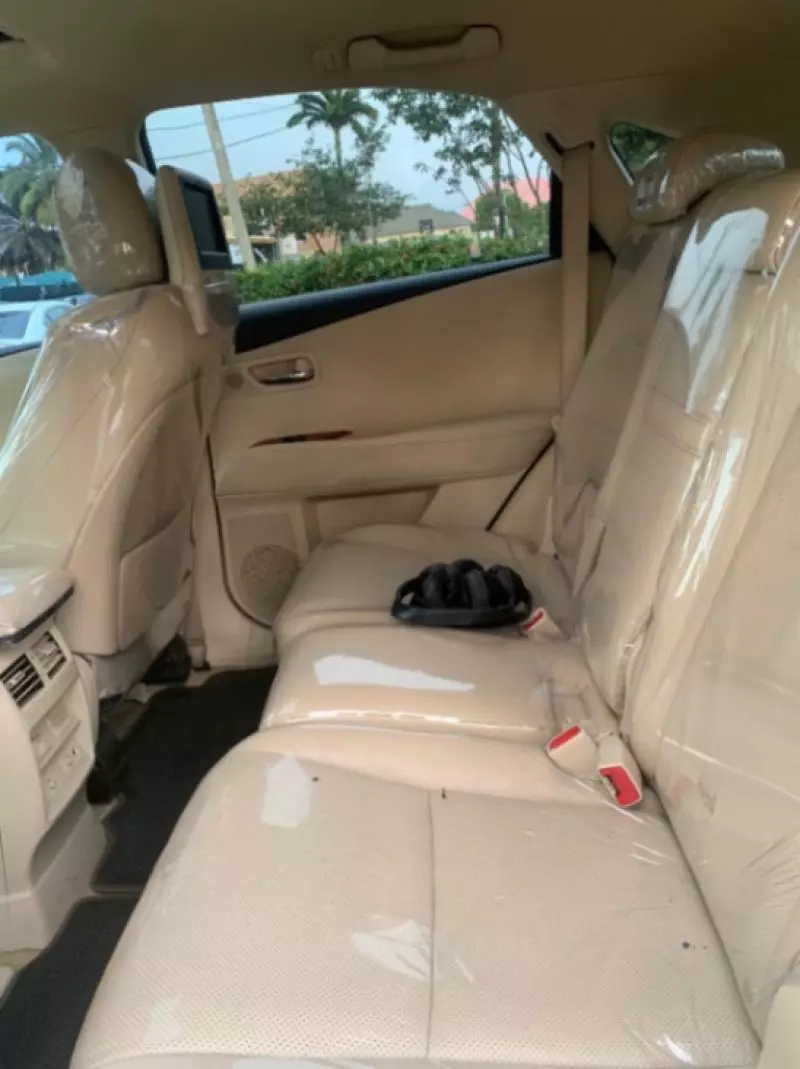 Lexus RX 350   - 2010