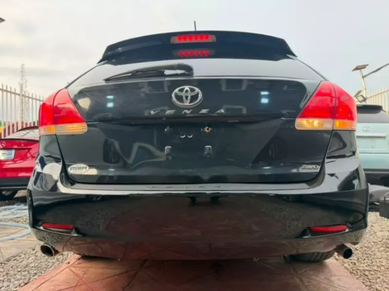 TOYOTA Venza   - 2012