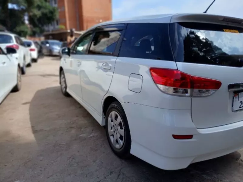 Toyota Wish   - 2010