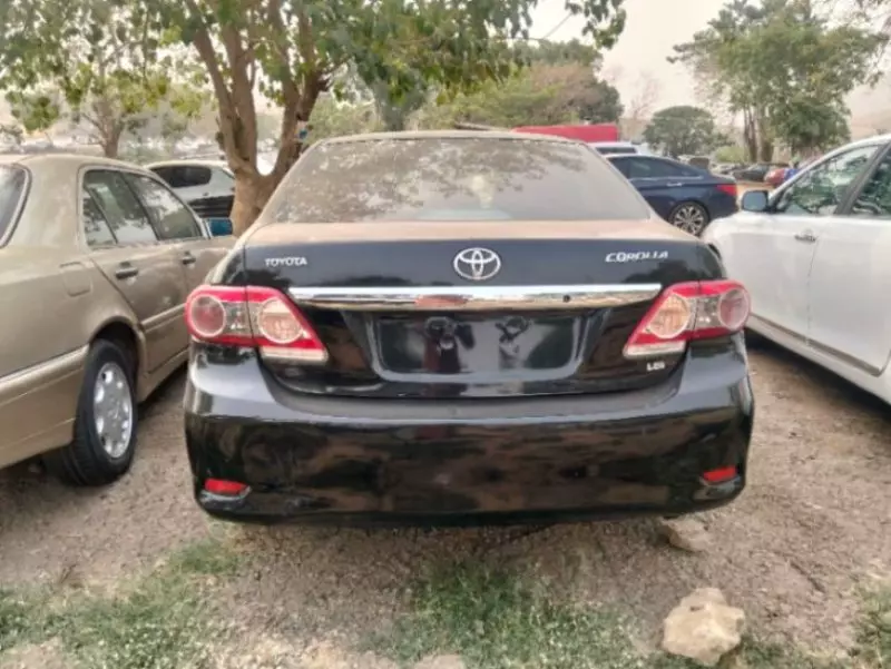 Toyota Corolla   - 2010