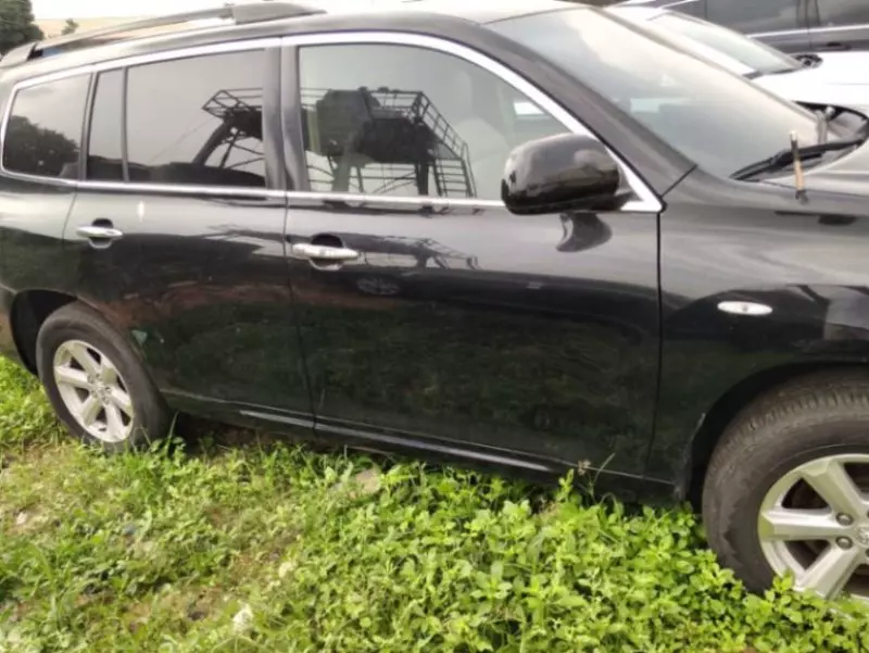 TOYOTA Highlander - 2011