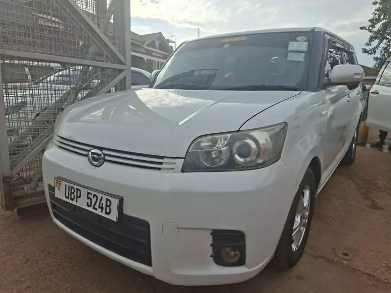 TOYOTA Rumion - 2008