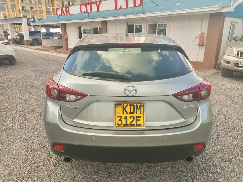Mazda 3 - 2015