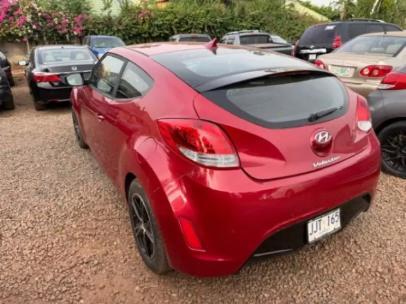 Hyundai Veloster   - 2016
