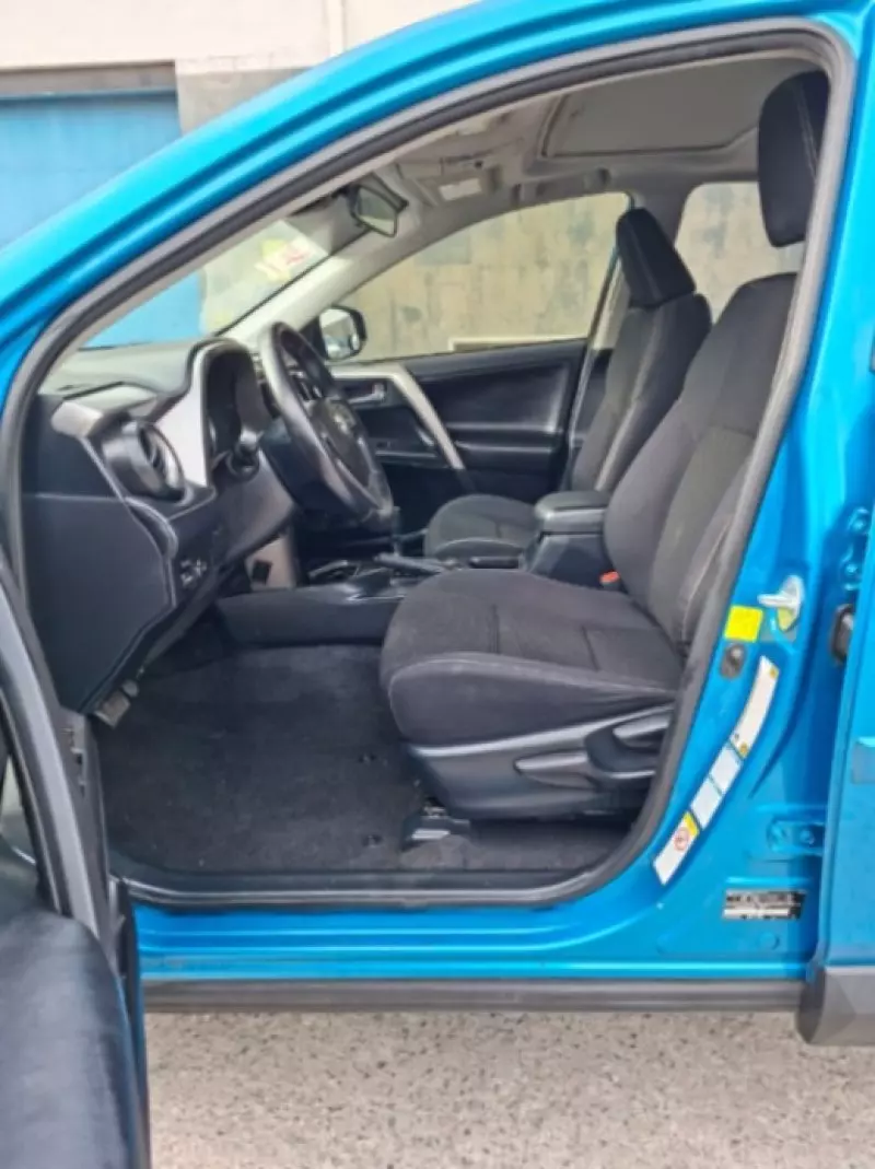 Toyota RAV4 - 2016