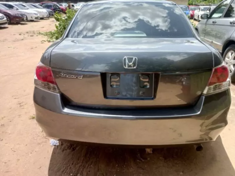 Honda Accord   - 2009