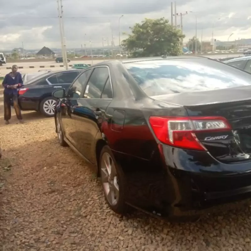 TOYOTA Camry   - 2012