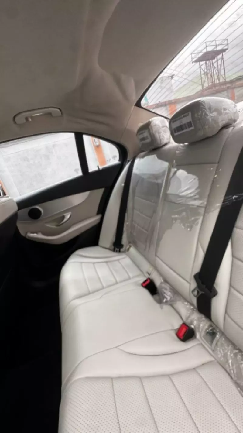 Mercedes-Benz C 300   - 2015