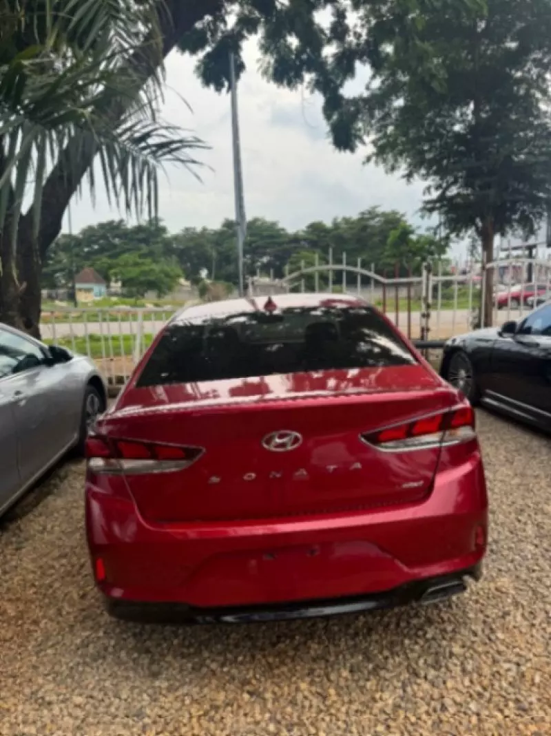 Hyundai Sonata   - 2018