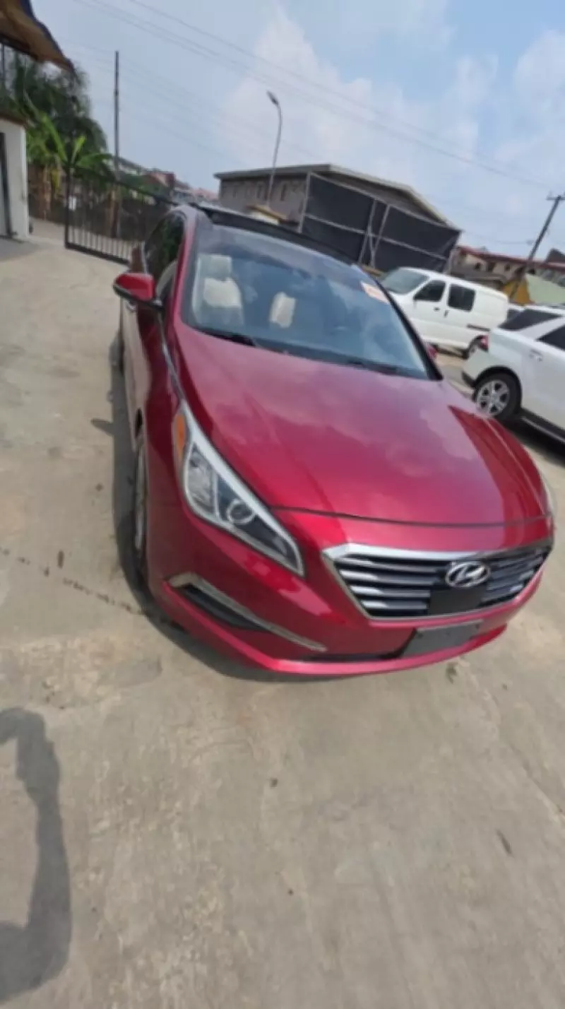 Hyundai Sonata   - 2015
