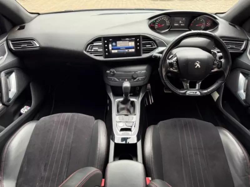 Peugeot 308   - 2017