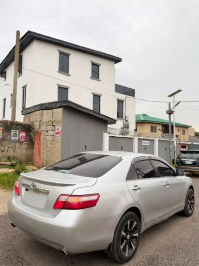 Toyota Camry - 2007