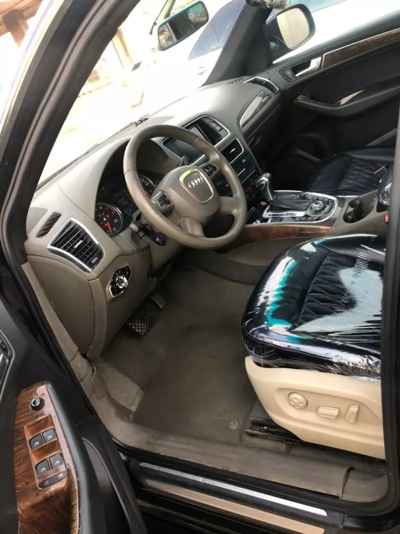 Audi Q5   - 2011