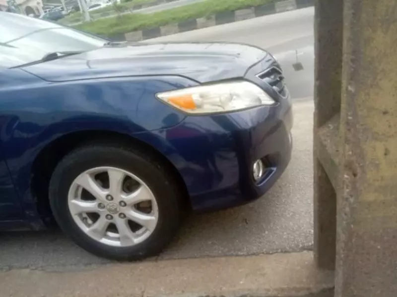 Toyota Camry - 2010