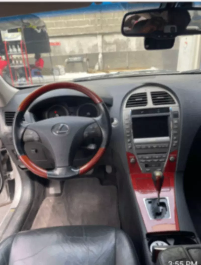 Lexus ES   - 2009