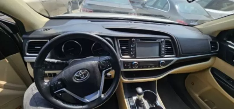 TOYOTA Highlander   - 2016