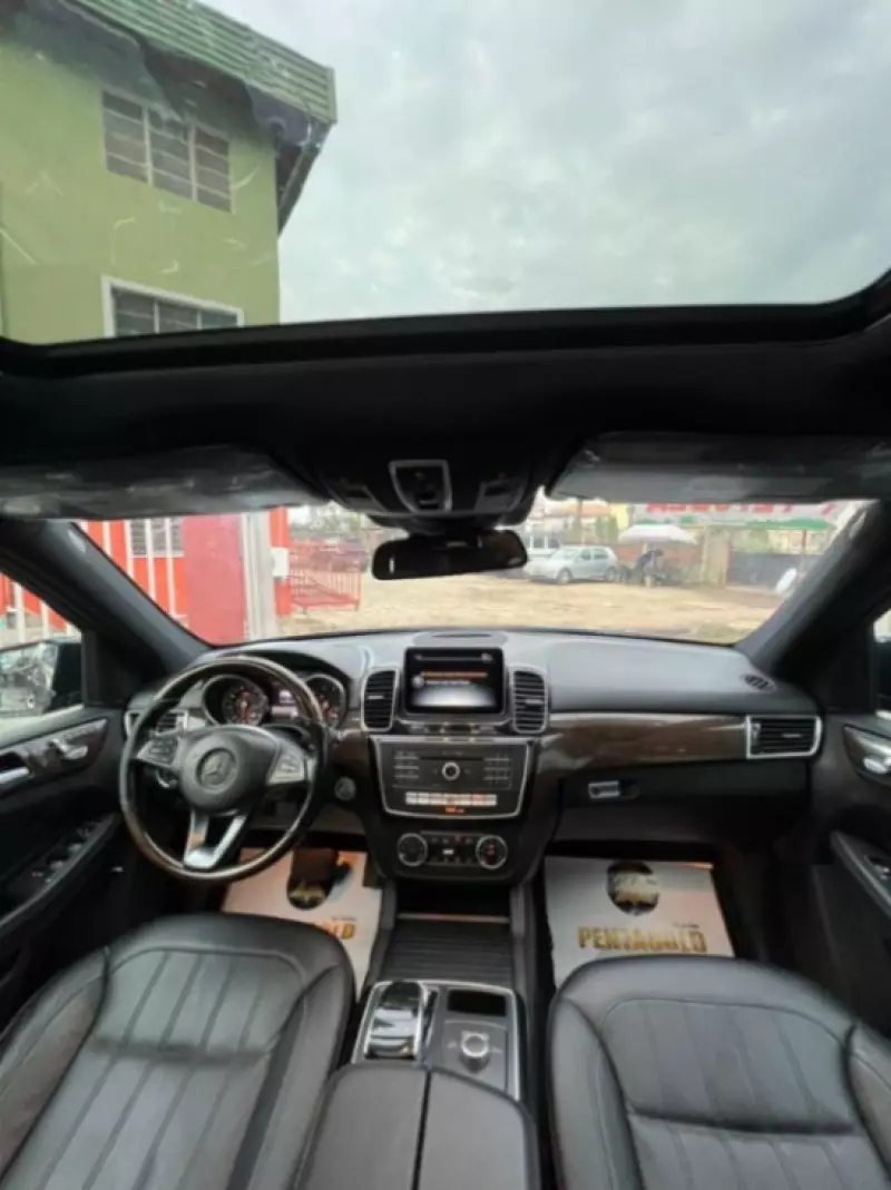 Mercedes-Benz GLE-Class   - 2016