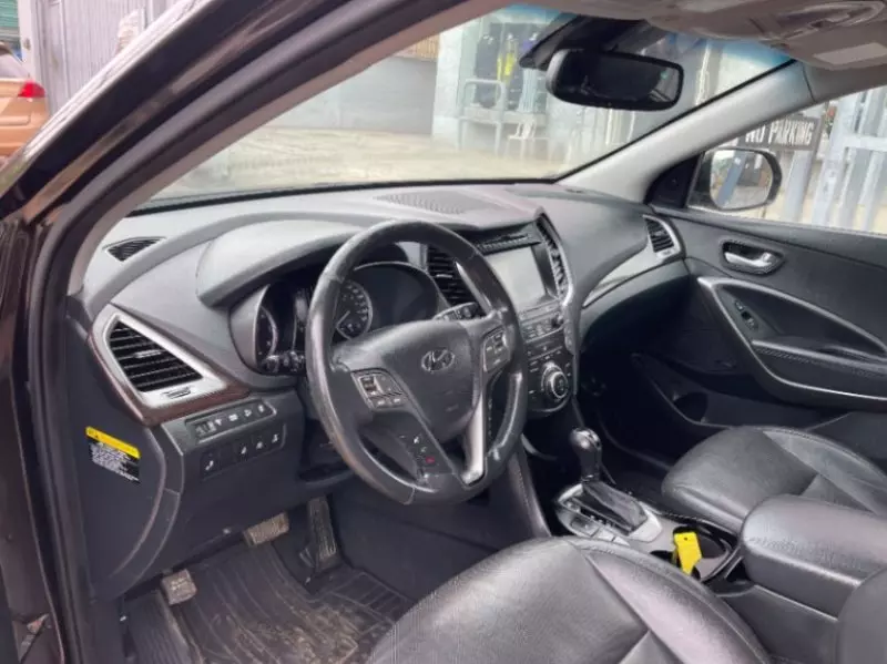 Hyundai Santa Fe   - 2017