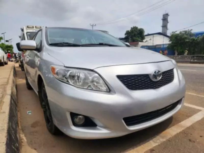 Toyota Corolla   - 2008