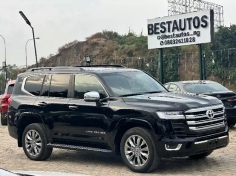 TOYOTA LANDCRUISER VXR   - 2026