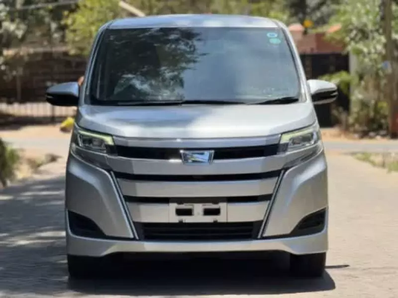 TOYOTA Noah   - 2019
