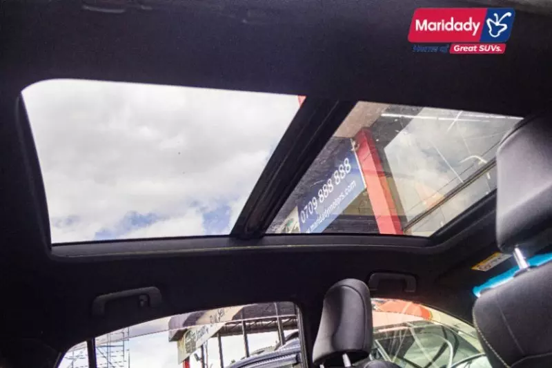 Toyota Harrier   - 2018