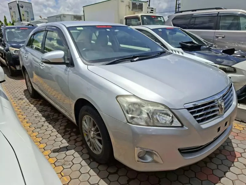 Toyota Premio    - 2016