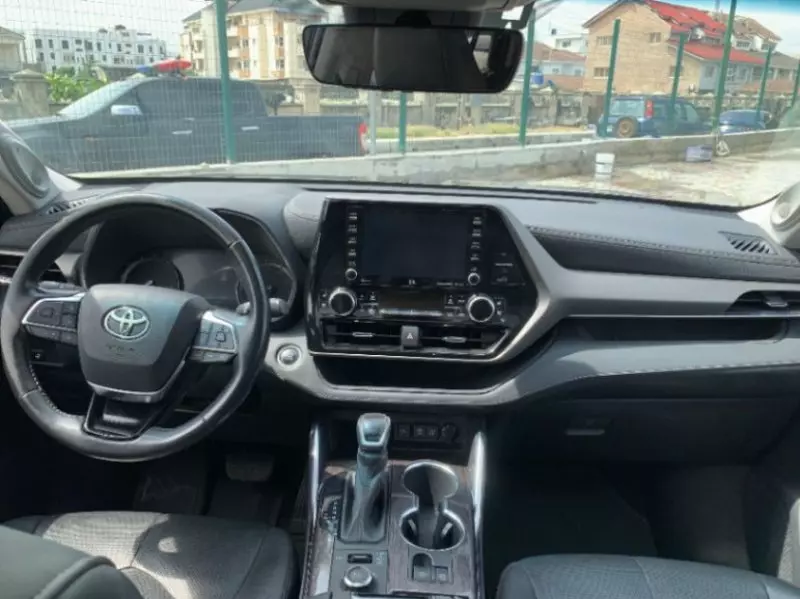 TOYOTA Highlander - 2021