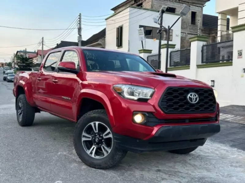 TOYOTA Tacoma   - 2015